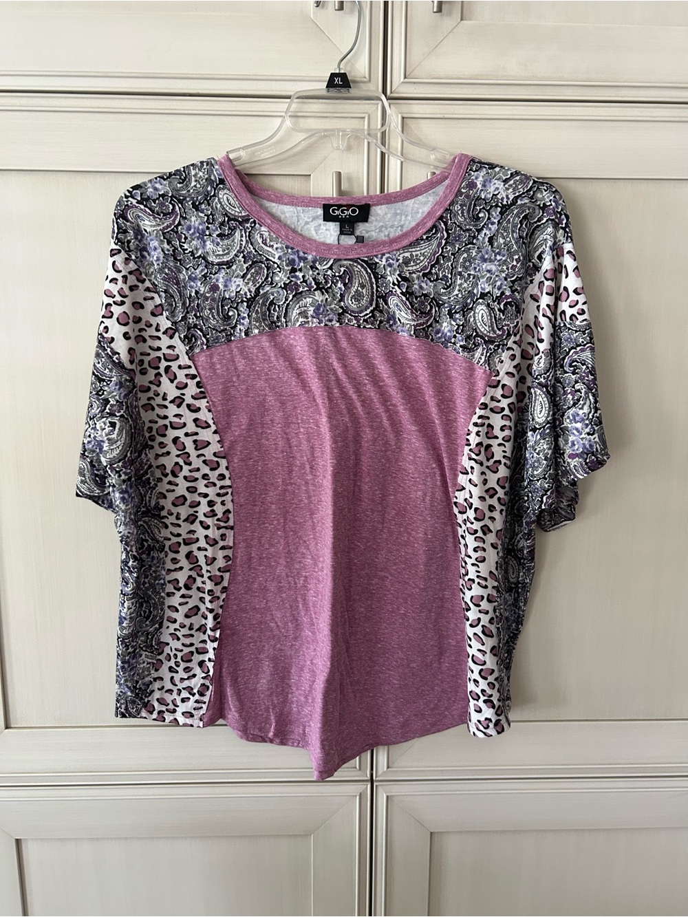 GiGio Women's Pink Paisley & Leopard Print Short Sleeve Top